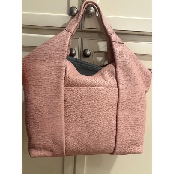 Vince Camuto Steph Tote Convertible Hand Bag Pink Lamb Leather NEW - Picture 4 of 6